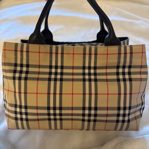 Burberry Beige and Black Novacheck Tote - Picture 2 of 13